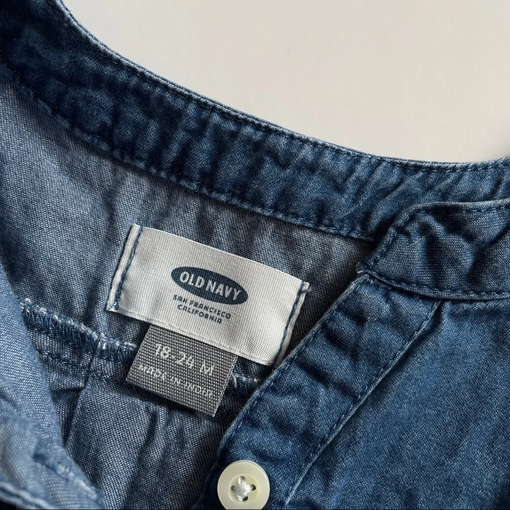 Old navy button down denim shirt
